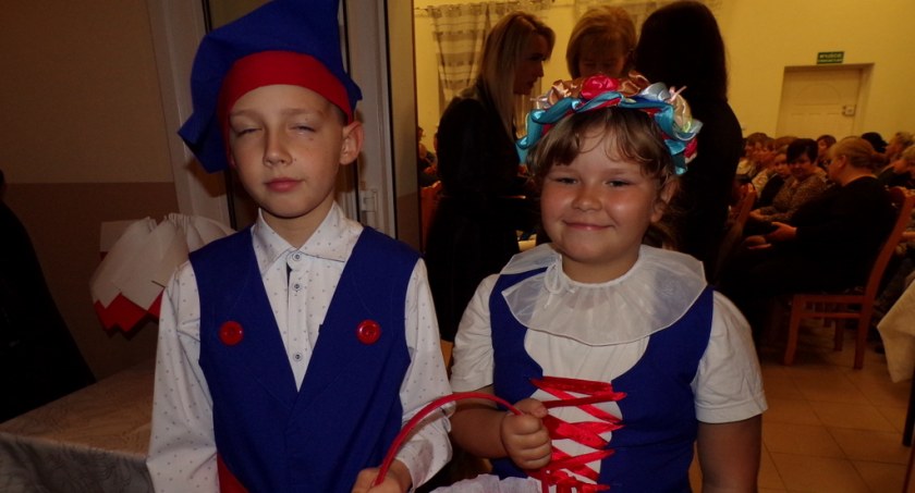 Niepodległość oczami artystów w Trzebiegoszczu [zdjęcia]