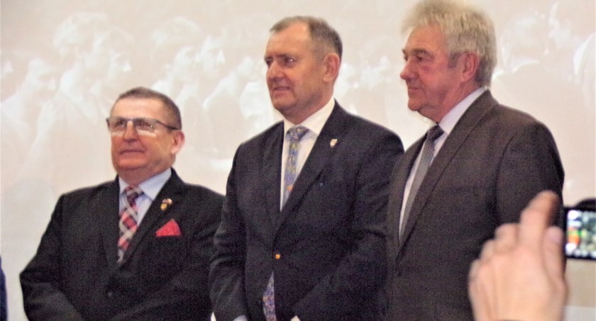 Kapituła stała ponad radą? Afera z tytułami zasłużonych dla miasta