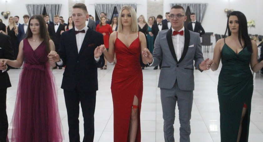 Studniówka Zespołu Szkół Technicznych w Lipnie [dużo zdjęć]