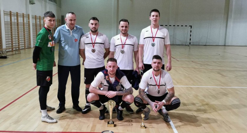 Siatkarze zagrali z Owsiakiem