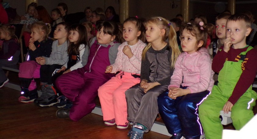 Kino przyjechało do dzieci w Skępem [zdjęcia]