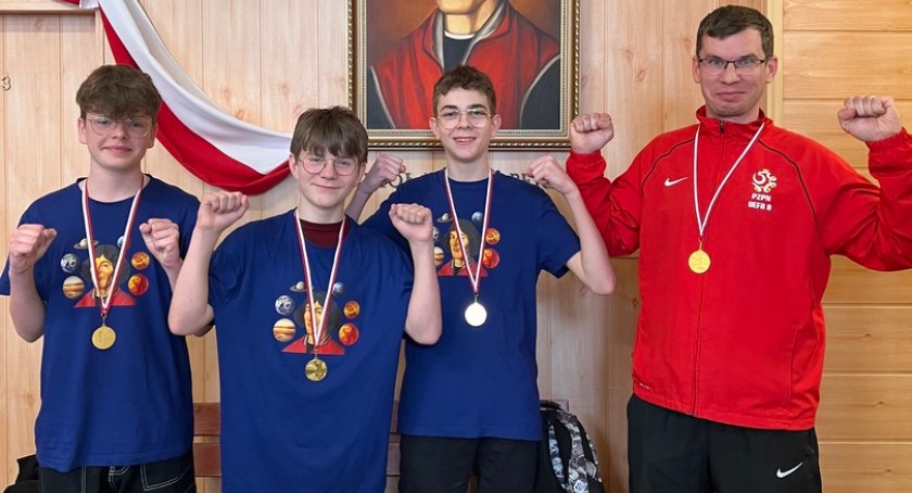 O sporcie wiedzą wszystko. Ogólnopolski sukces uczniów z Zadusznik