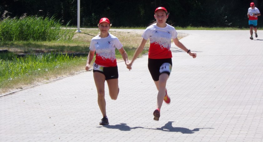 60 biegaczy pokonało trasę