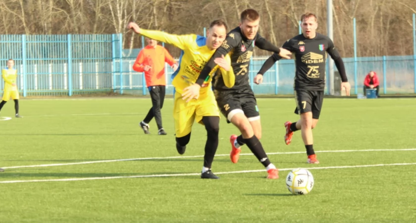 Derbowy sparing dla Tłuchowii [zdjęcia]