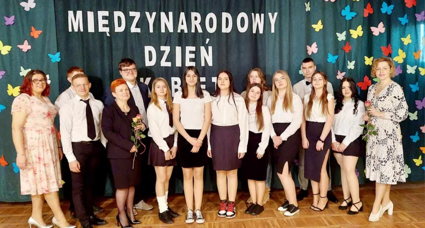 Świętowali w Zespole Szkół im. Związku Młodzieży Wiejskiej w Dobrzyniu nad Wisłą