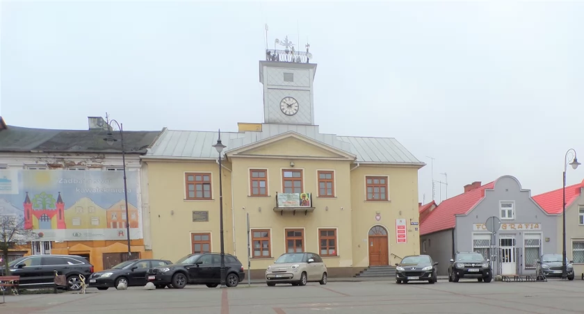 Burmistrz z podwyżką, mieszkańcy też