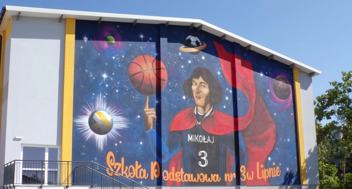 Wspierają szkoły, straże i powodzian