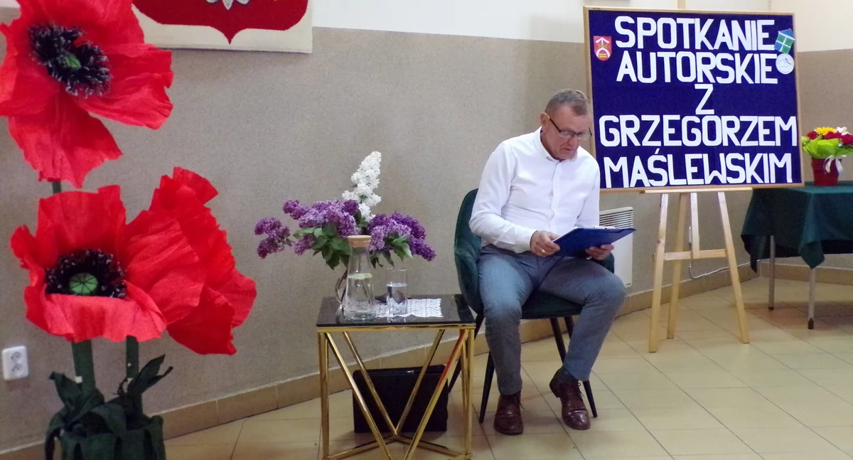 Smutek wpisany w życie i poezję [zdjęcia]