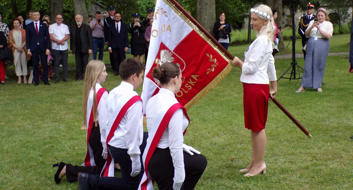 Burmistrz chce sądu, była dyrektor przeprosin