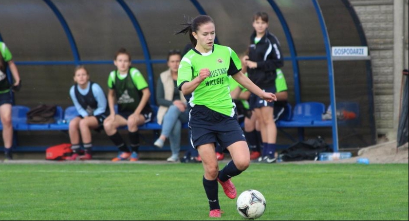 Mustang wchodzi  do gry w II lidze