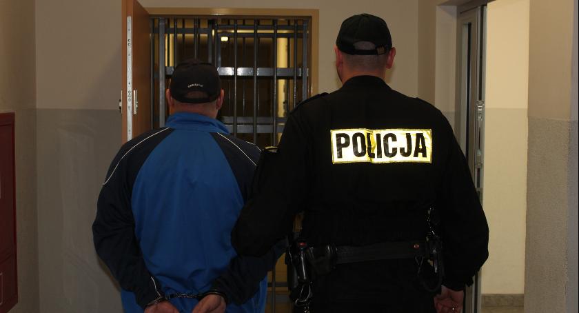 Zdemolował cztery auta. Może posiedzieć