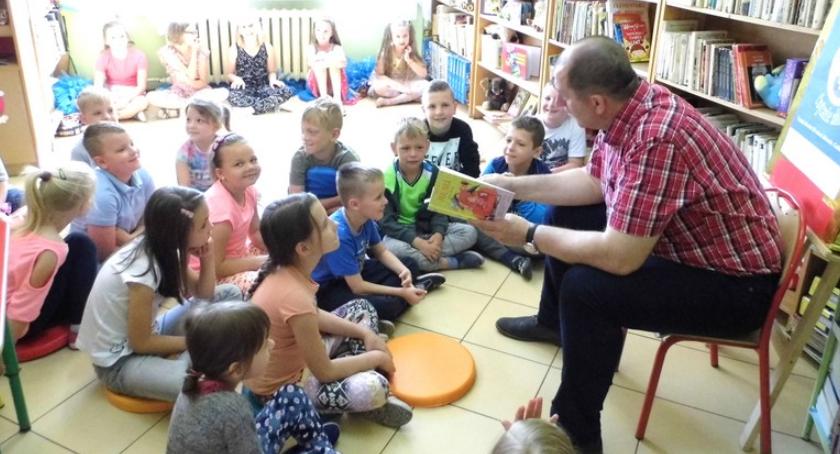 Czytaliśmy z tolerancyjną „trójką”
