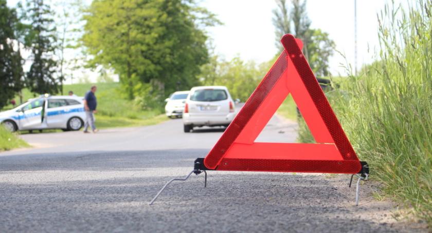 Wjechała autem pod pociąg. Wiozła dwoje dzieci