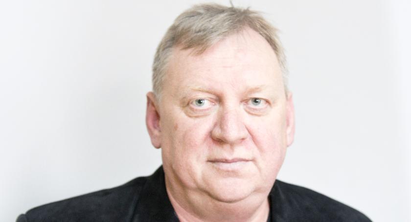 Czarne chmury wiszą nad szkołami