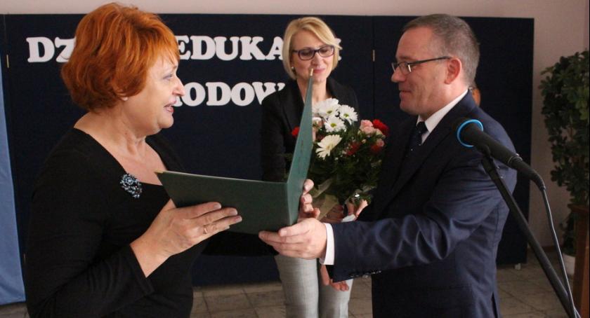 Po 2,5 tys. zł  dla nauczycieli w Dobrzyniu nad Wisłą