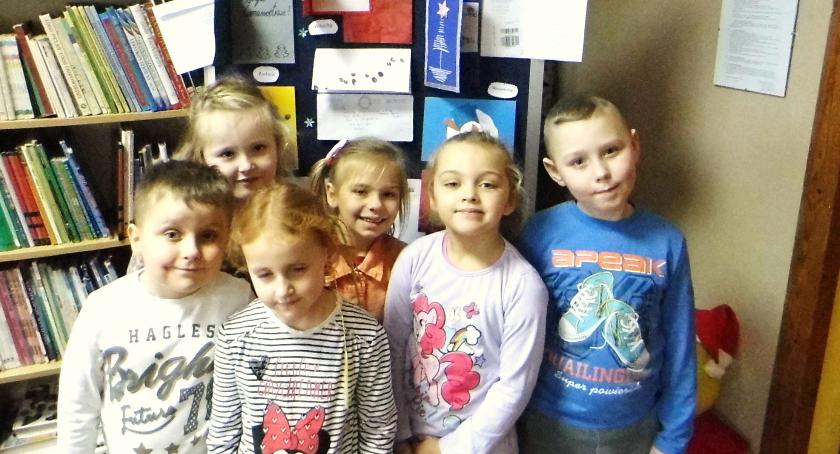 Uczniowie z SP nr 5 w Lipnie listy piszą