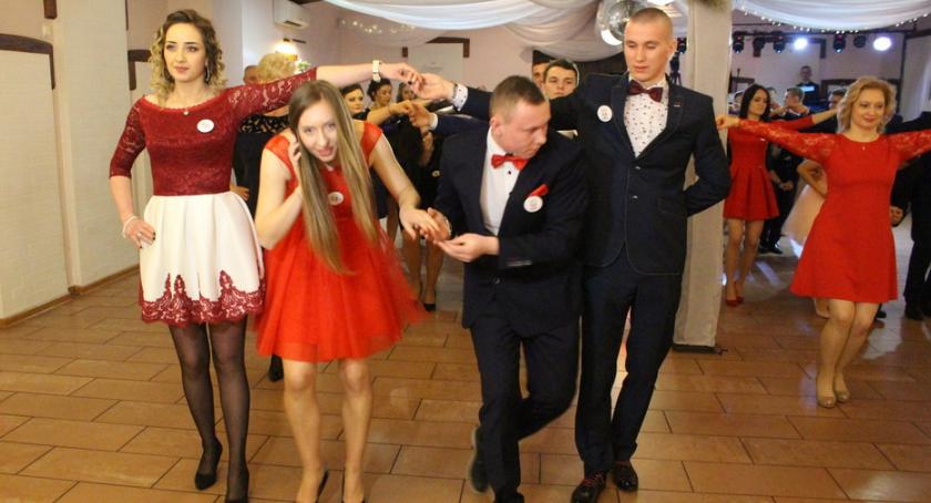Studniówka ZS z Dobrzynia Nad Wisłą [dużo zdjęć]