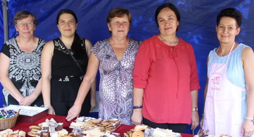 W Dyblinie witali szkołę a żegnali lato