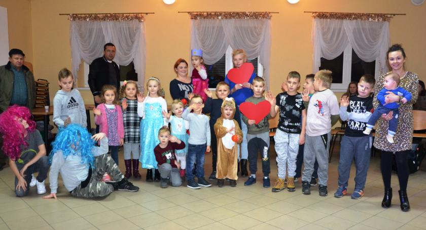 Andrzejki w rytmie disco w gminie Kikół