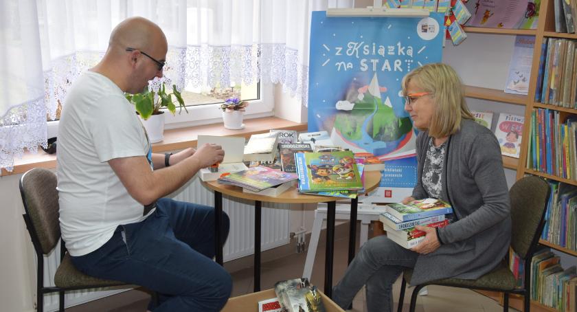 Więcej na półkach