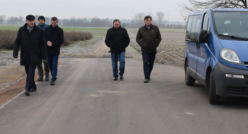 Droga w Grochowalsku wreszcie wyremontowana