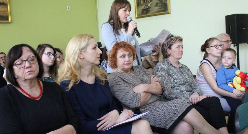 Rodzice mówią NIE łączeniu klas