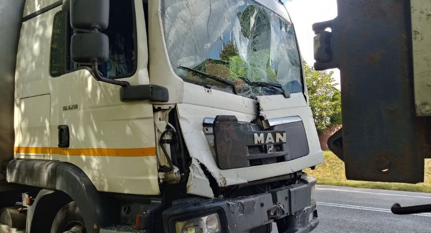 Znowu groźnie na drogach. Tym razem karambol na 