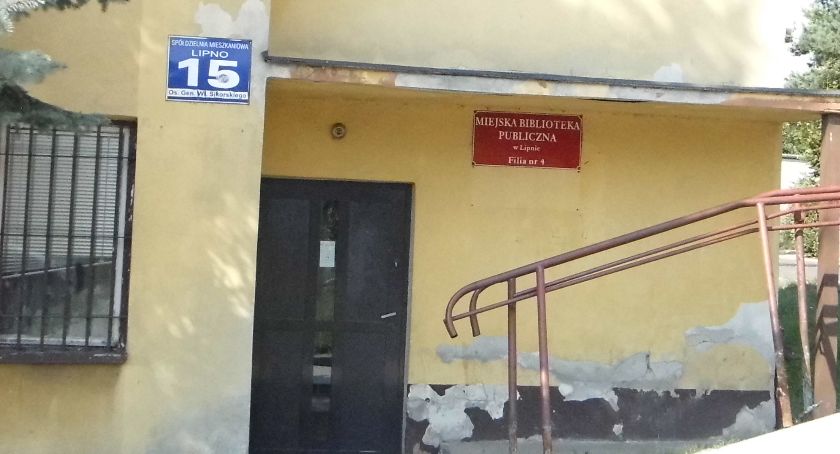Filia czeka na swoje książki