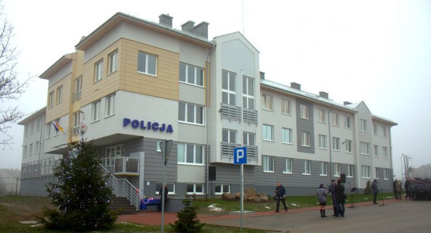 Zmyślone zarzuty na komendzie policji
