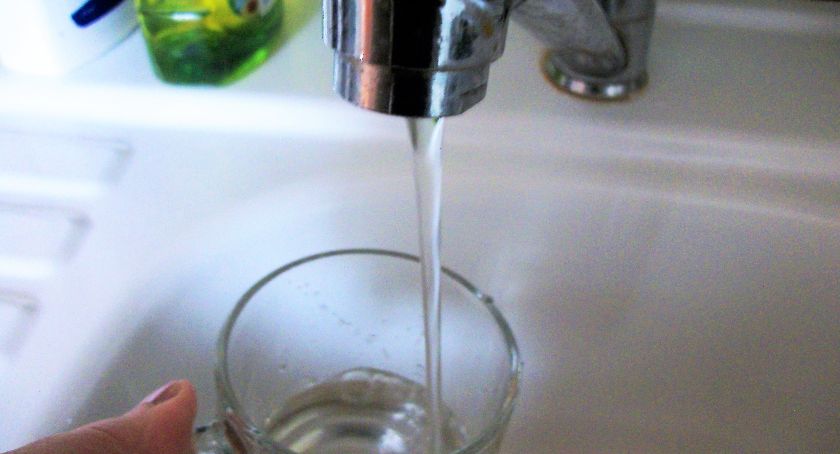 Sprawa skażonej wody zbulwersowała mieszkańców Dobrzynia i okolic