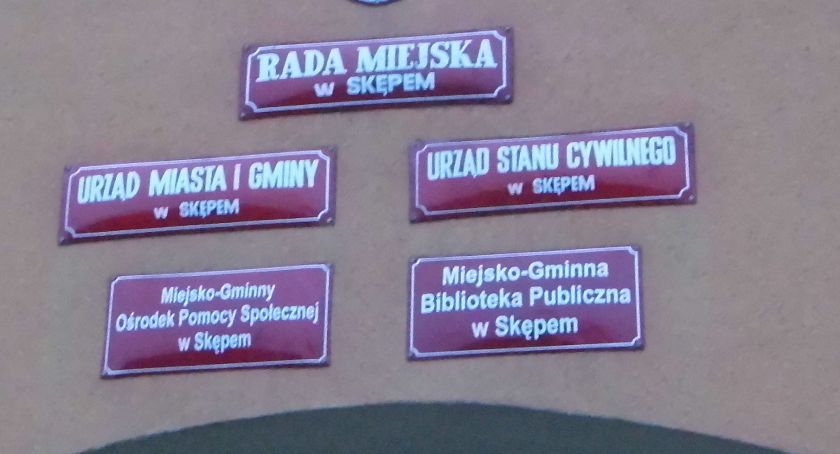 Burmistrz wytyka błędy sądowi