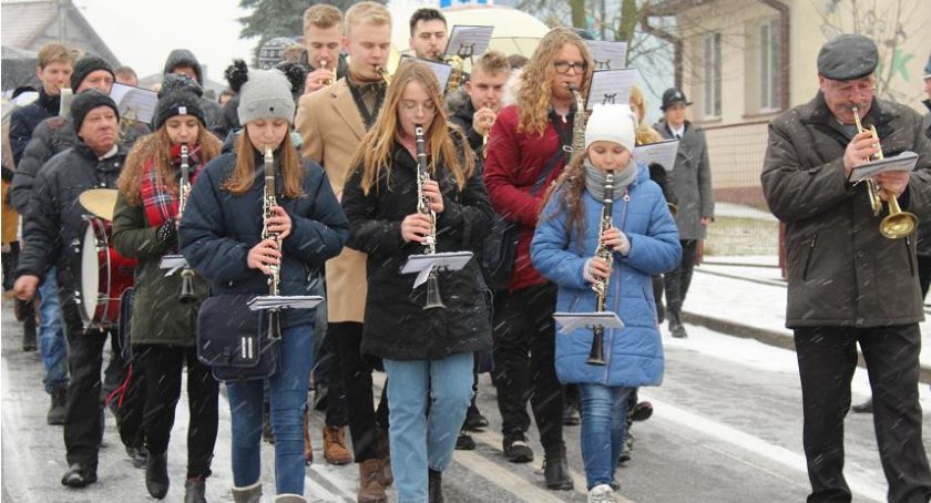 Setki osób na orszaku w Tłuchowie [zdjęcia]
