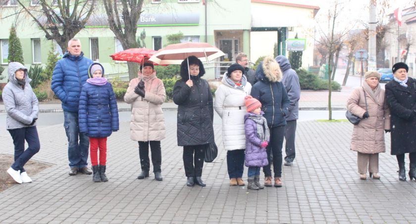 Strach przed koronawirusem w Dobrzyniu nad Wisłą! Zamknięte szkoły, odwołane imprezy...