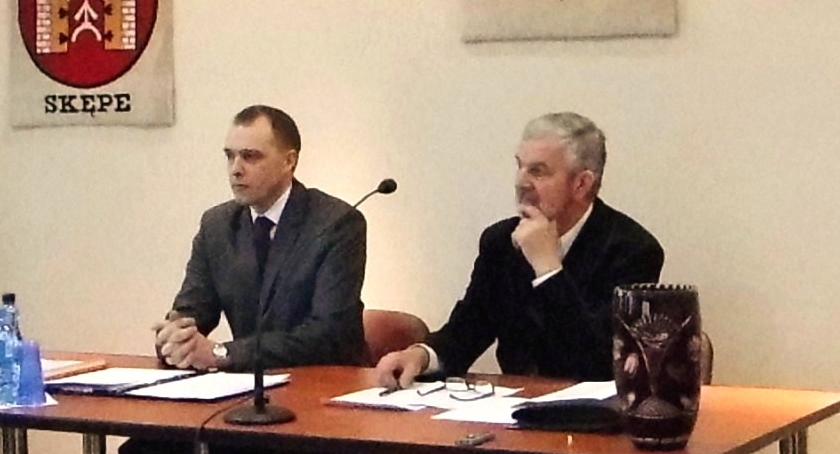 Kto skargi pisze?