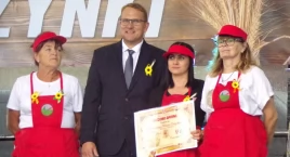 Oddali hołd rolnikom w Woli [zdjęcia]