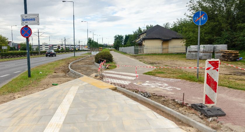 Remont na Powstańców Śląskich: modernizacja drogi dla rowerów 