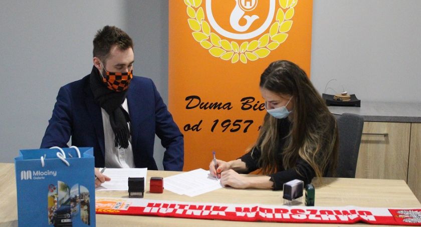 Galeria Młociny zagra razem z Hutnikiem Warszawa