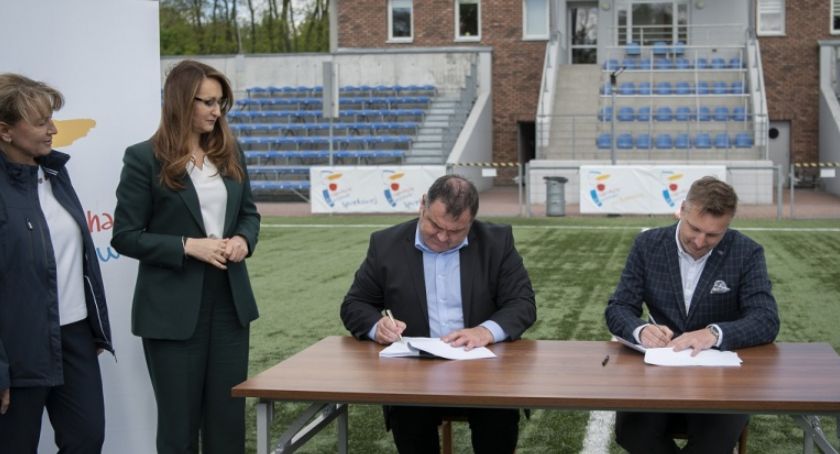 Na Bemowie powstanie nowe, zadaszone boisko