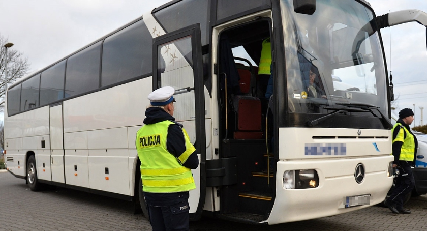 Kontrola autokarów przed wyjazdami - harmonogram