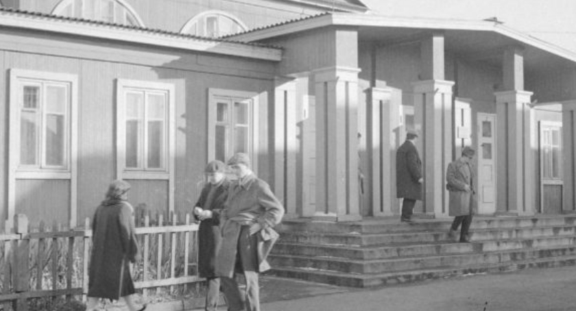 Życie w „Przyjaźni”. Robotnicy radzieccy na Bemowie 1951-1955
