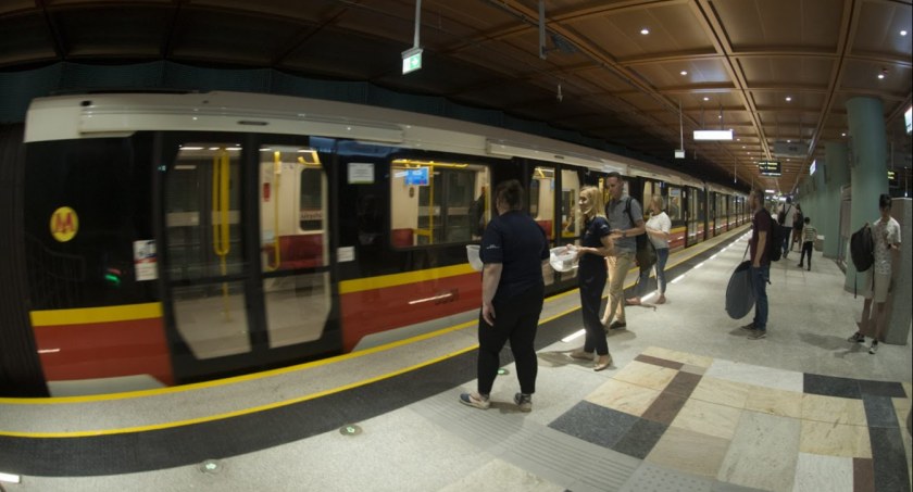 Metro wjeżdża na Bemowo. Druga linia wydłużyła się o dwie nowe stacje 