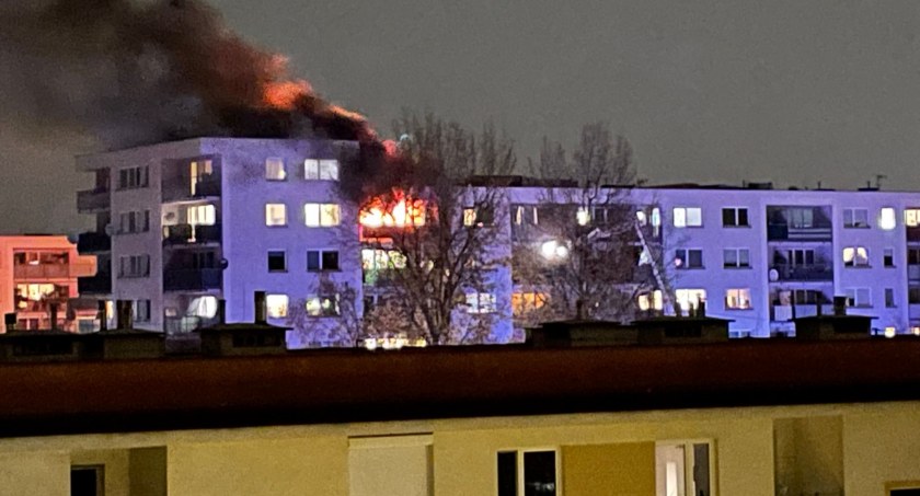 Spłonęło mieszkanie na Bemowie