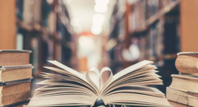 Napisz wiersz i otrzymaj książkę! Bemowska Biblioteka na Walentynki