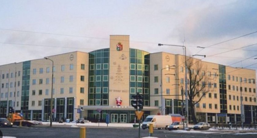 Kontakty do poszczególnych działów w Urzędzie Dzielnicy 