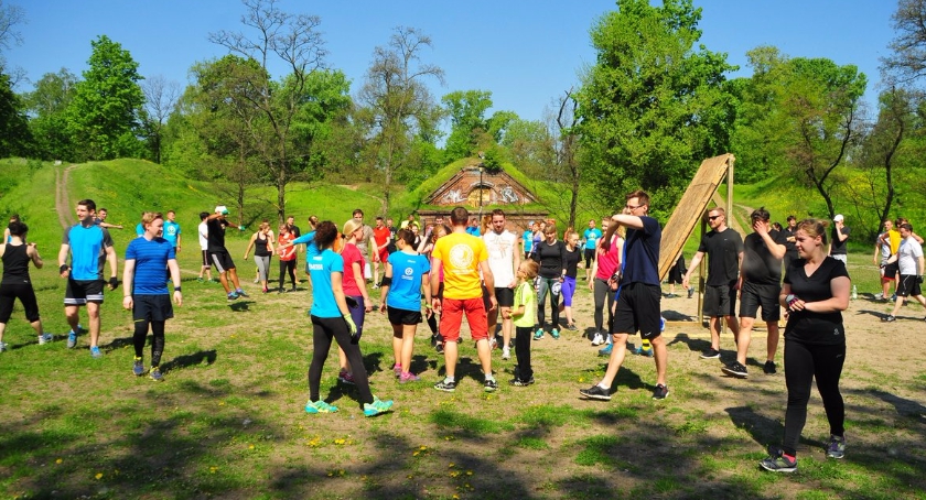 Otwarty trening Men Expert Survival Race Warszawa w Forcie Bema [ZDJĘCIA]