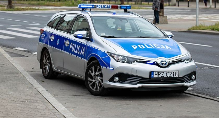 Złapani na gorącym! Kradzież mazd na terenie Warszawy 