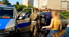 Pies pozostawiony w rozgrzanym samochodzie przy Wrocławskiej
