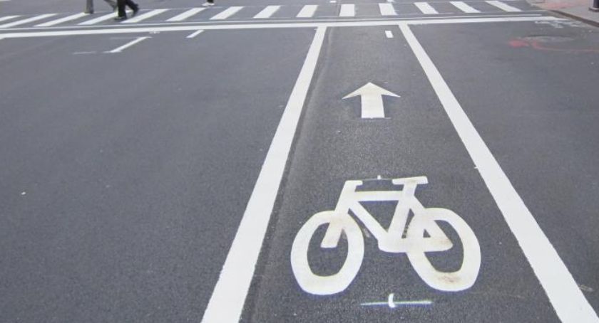 Mieszkańcy oburzeni. Ruchliwa ul. Żeromskiego bez niezbędnego elementu?