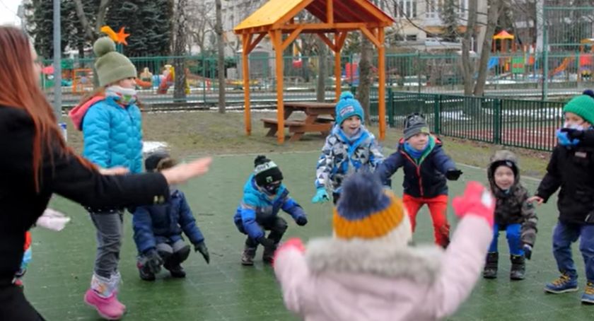 Zerówka w szkole czy w przedszkolu? Ostatnie dni na decyzję. W bielańskich szkołach jest 620 miejsc 
