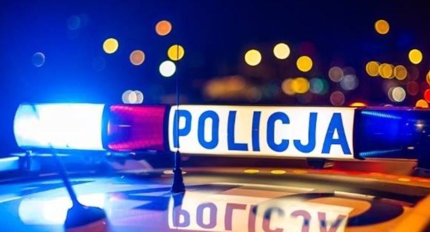 Zdemolował mieszkanie, wyrzucał rzeczy przez okno, potem chciał się zabić...